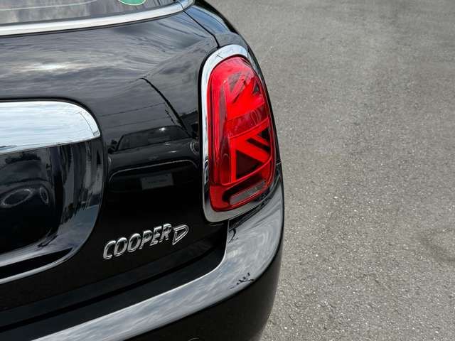 BMW MINI COOPER D 5DOOR 2018 Image 31