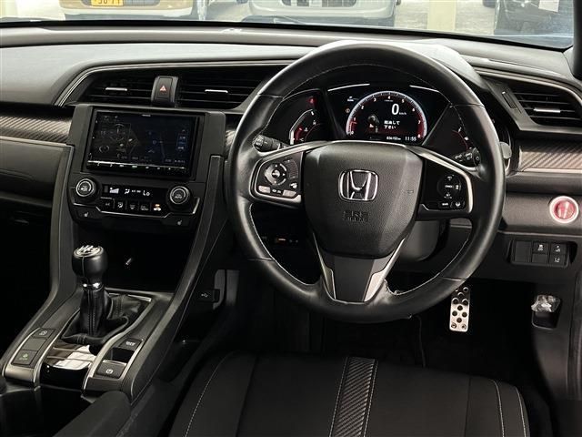 HONDA CIVIC HATCHBACK 2018 Image 31