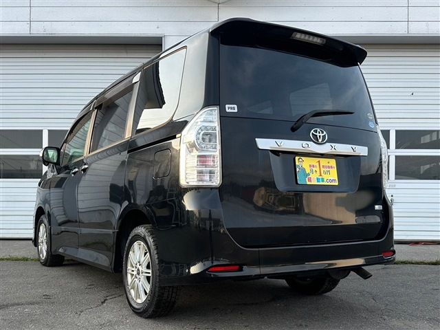 TOYOTA VOXY 4WD 2011 Image 31