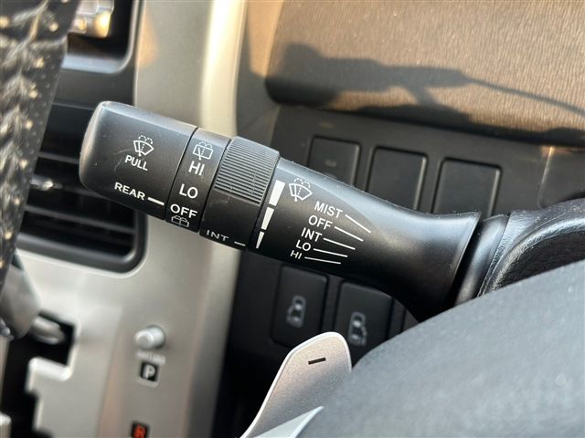 TOYOTA VOXY 4WD 2011 Image 31