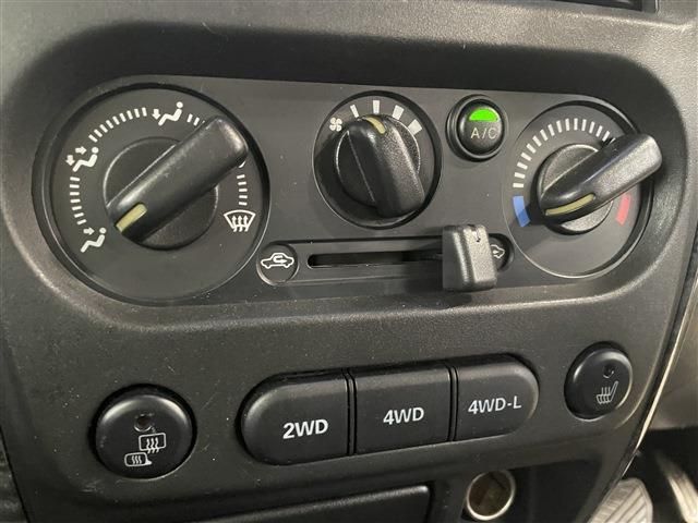 SUZUKI JIMNY 4WD 2008 Image 31