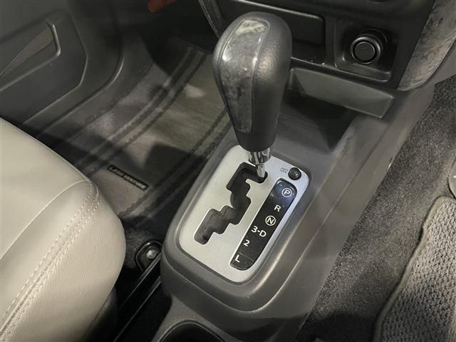 SUZUKI JIMNY 4WD 2008 Image 31