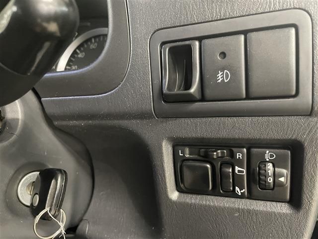 SUZUKI JIMNY 4WD 2008 Image 31