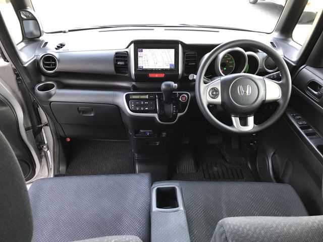 HONDA N BOX 2013 Image 31