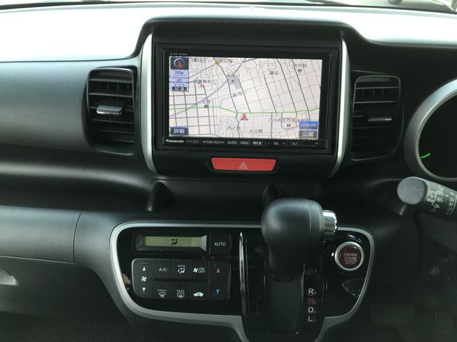 HONDA N BOX 2013 Image 31