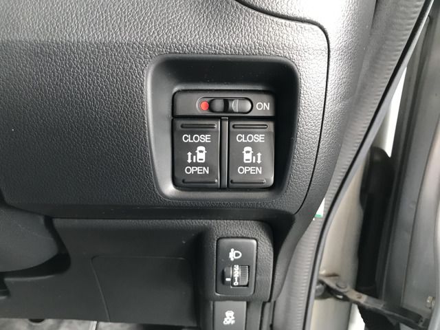 HONDA N BOX 2013 Image 31