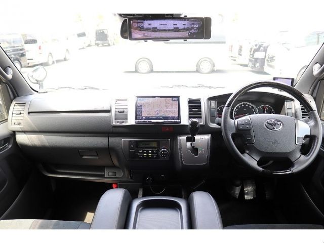 TOYOTA HIACE VAN 4WD 2019 Image 31