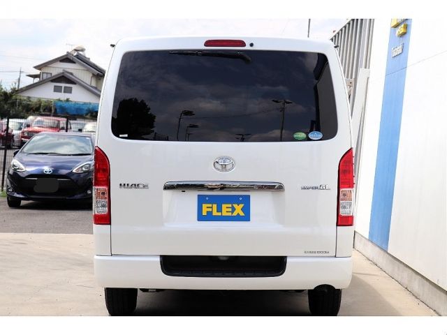 TOYOTA HIACE VAN 4WD 2019 Image 31