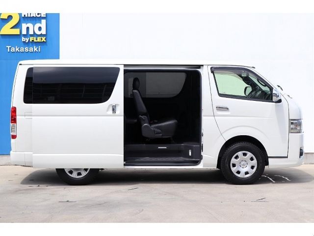 TOYOTA HIACE VAN 4WD 2019 Image 31
