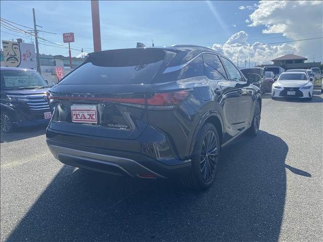 TOYOTA LEXUS RX450H+ 2023 Image 31