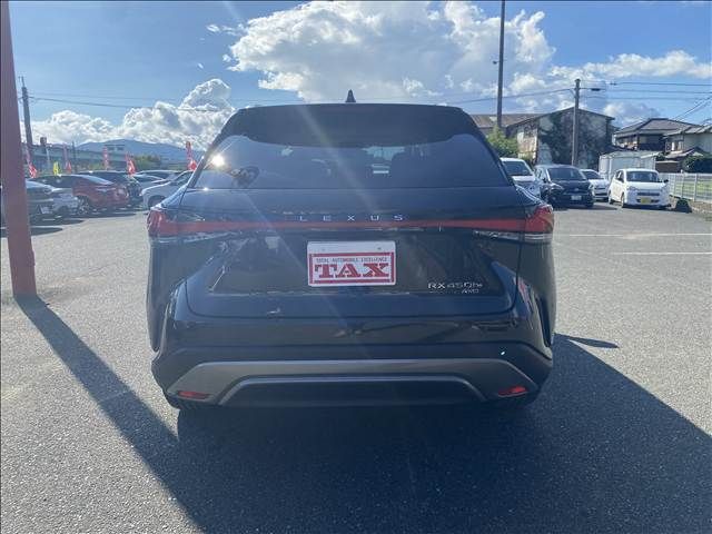 TOYOTA LEXUS RX450H+ 2023 Image 31