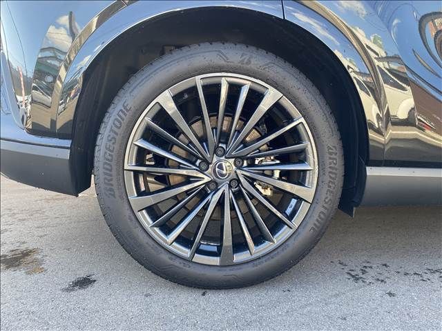 TOYOTA LEXUS RX450H+ 2023 Image 31