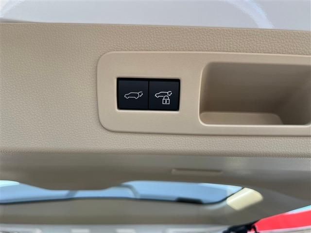 TOYOTA LANDCRUISER WAGON 2023 Image 31