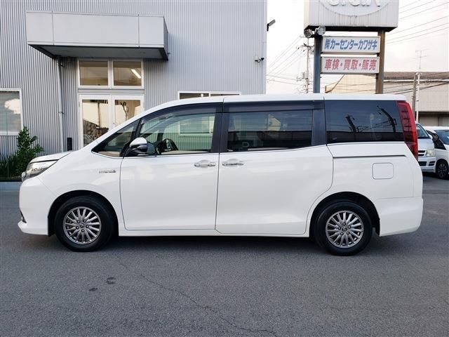 TOYOTA ESQUIRE HYBRID 2015 Image 31