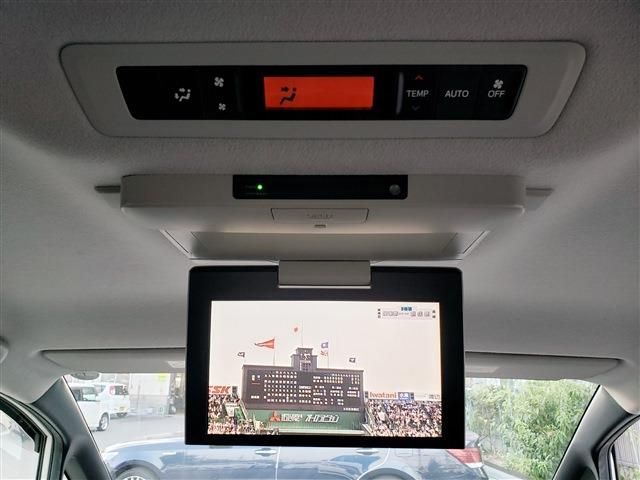 TOYOTA ESQUIRE HYBRID 2015 Image 31