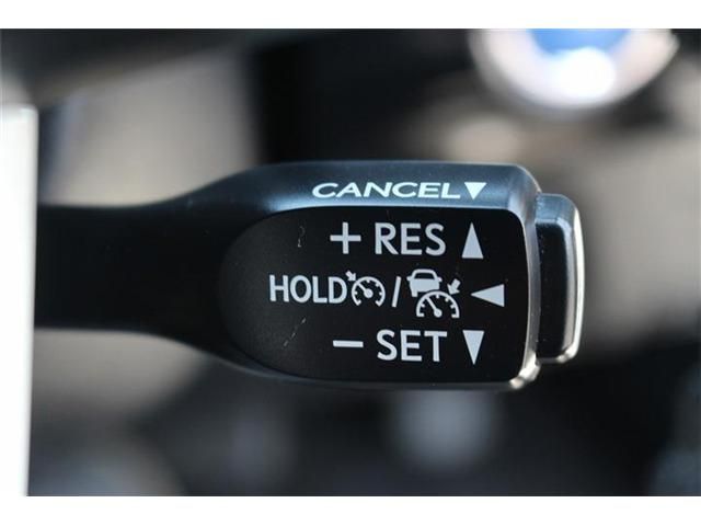 TOYOTA PRIUS PHV 2017 Image 31