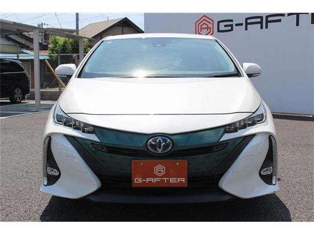 TOYOTA PRIUS PHV 2017 Image 31
