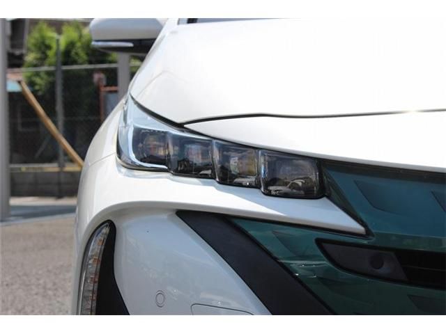 TOYOTA PRIUS PHV 2017 Image 31