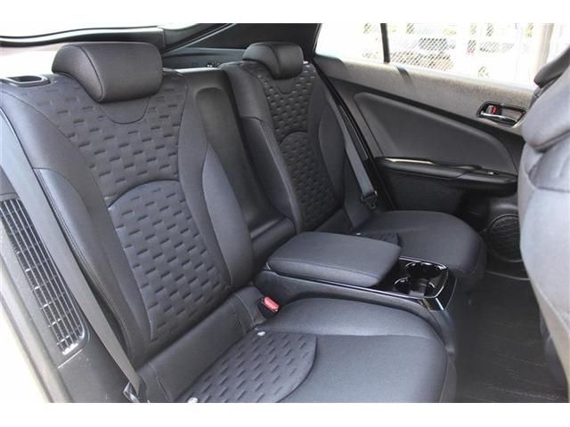 TOYOTA PRIUS PHV 2017 Image 31