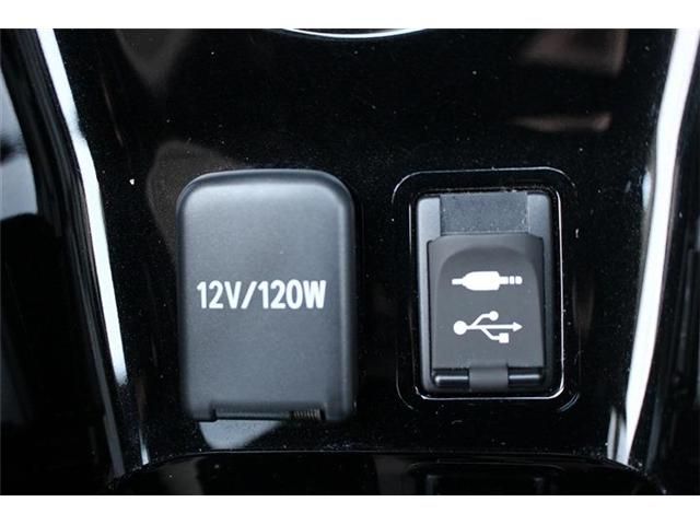 TOYOTA PRIUS PHV 2017 Image 31