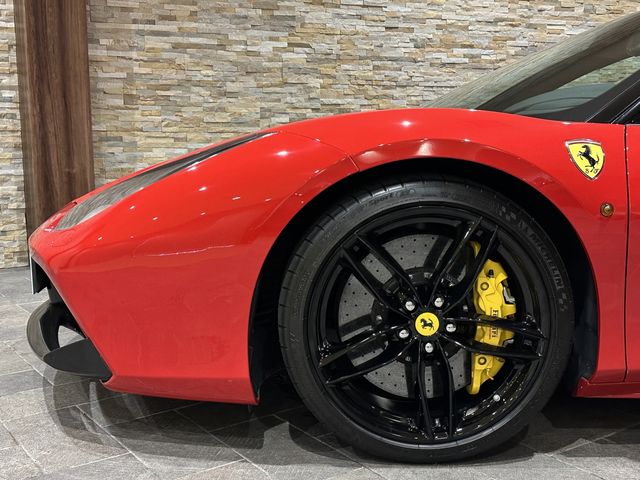 FERRARI 488GTB 2017 Image 31