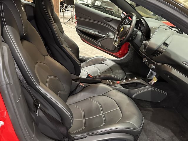 FERRARI 488GTB 2017 Image 31