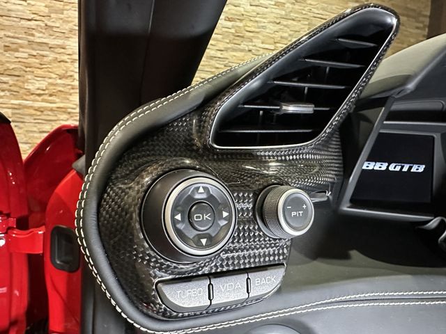 FERRARI 488GTB 2017 Image 31