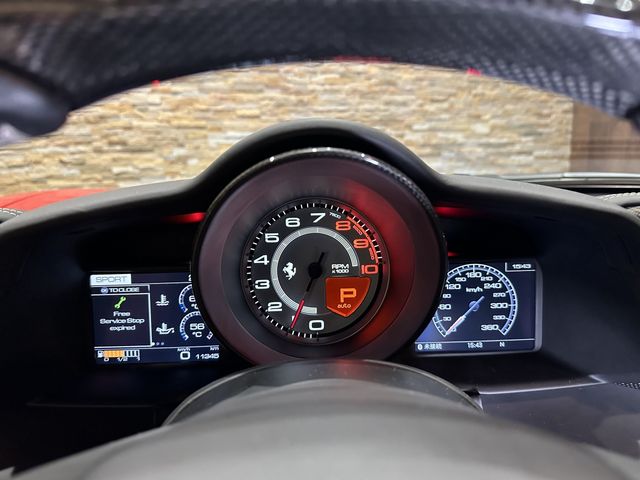 FERRARI 488GTB 2017 Image 31