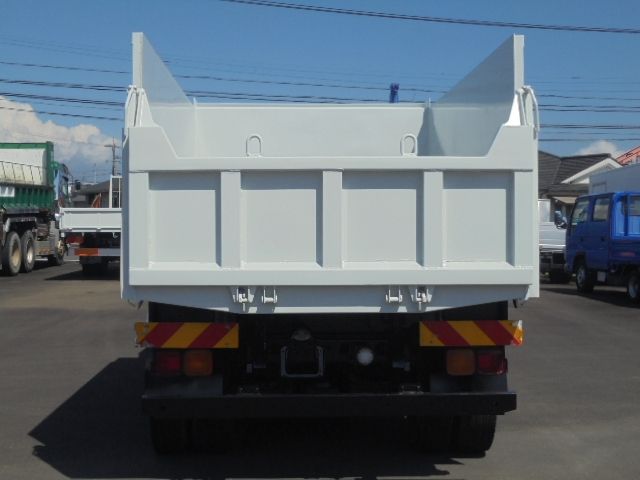 MITSUBISHI FUSOU FIGHTER 2014 Image 31