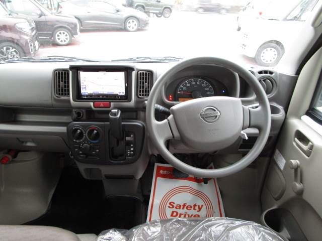 NISSAN NV100 CLIPPER 2015 Image 31