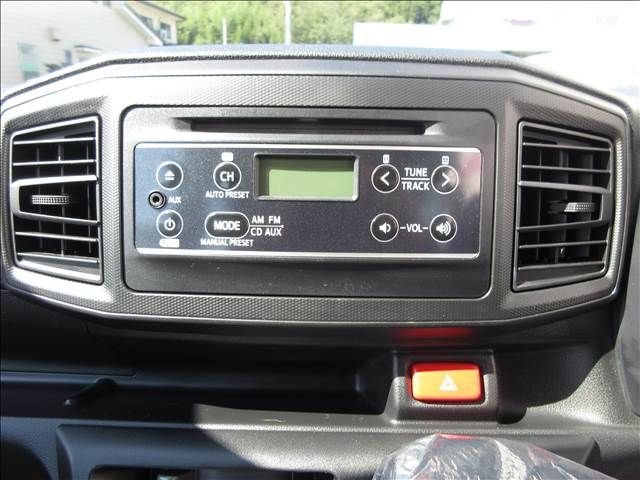 DAIHATSU MIRA E:S 2017 Image 31