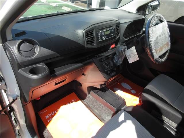 DAIHATSU MIRA E:S 2017 Image 31