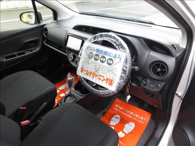 TOYOTA VITZ 2017 Image 31