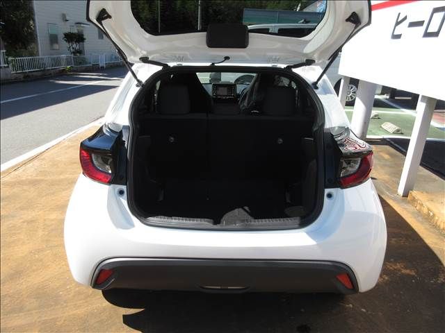 TOYOTA YARIS 2021 Image 31