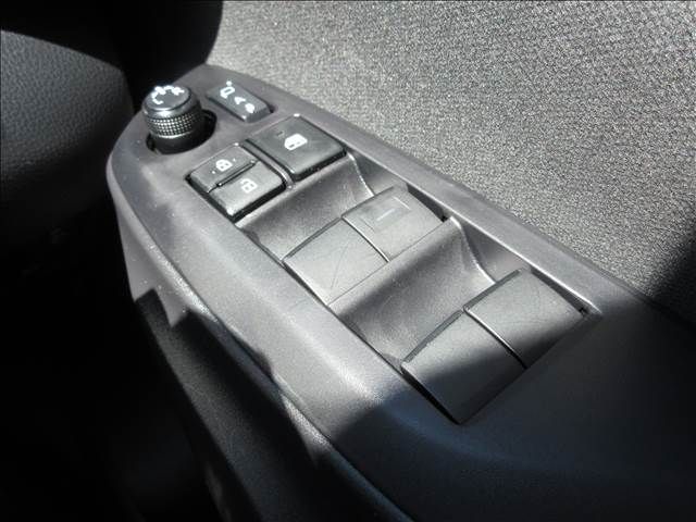 TOYOTA YARIS 2021 Image 31