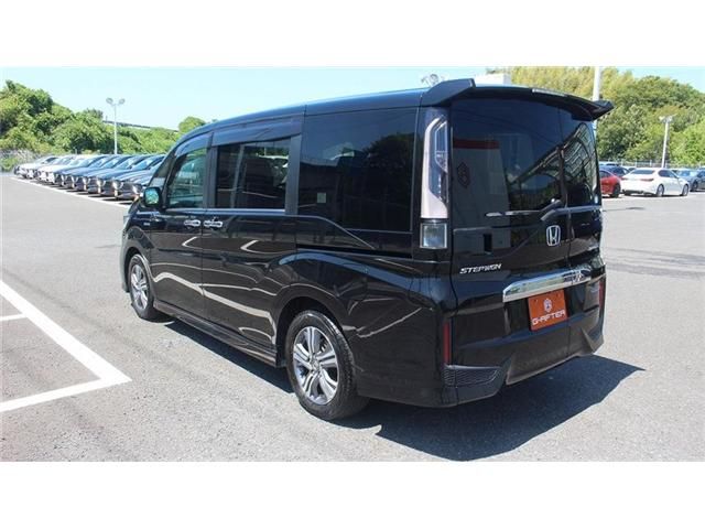 HONDA STEPWAGON E:HEV SPAD 2017 Image 31