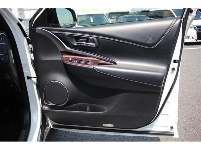 TOYOTA HARRIER HYBRID 2014 Image 31