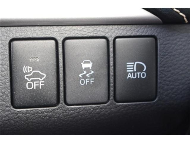 TOYOTA HARRIER HYBRID 2014 Image 31