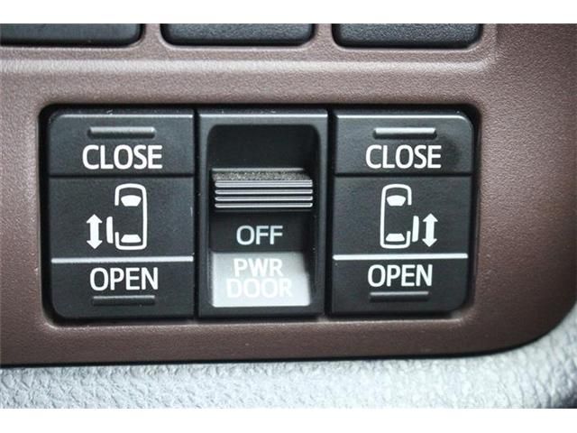 TOYOTA ESQUIRE 2015 Image 31