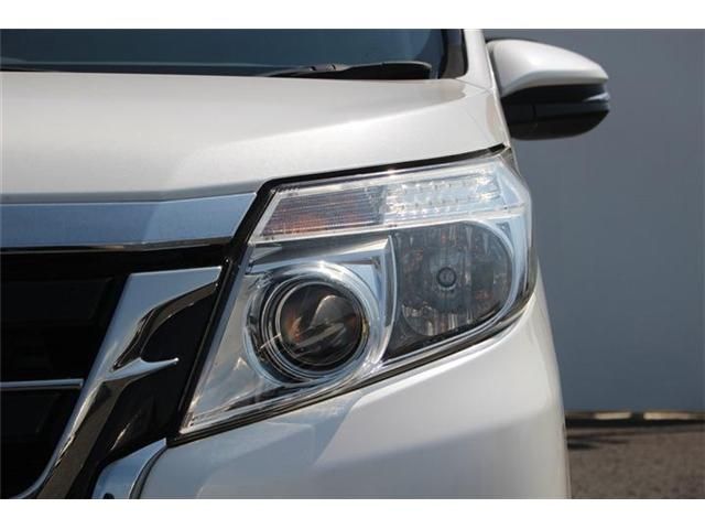 TOYOTA ESQUIRE 2015 Image 31