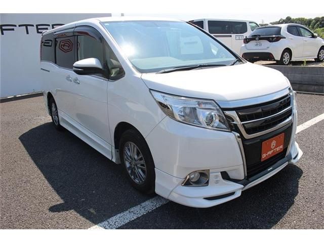 TOYOTA ESQUIRE 2015 Image 31