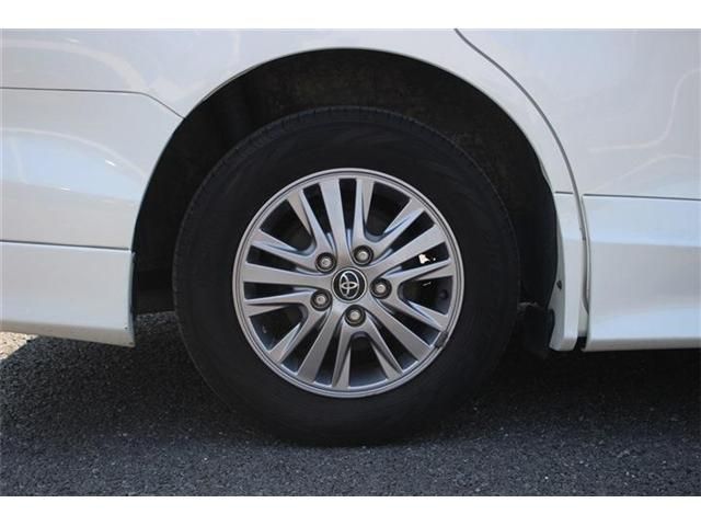 TOYOTA ESQUIRE 2015 Image 31