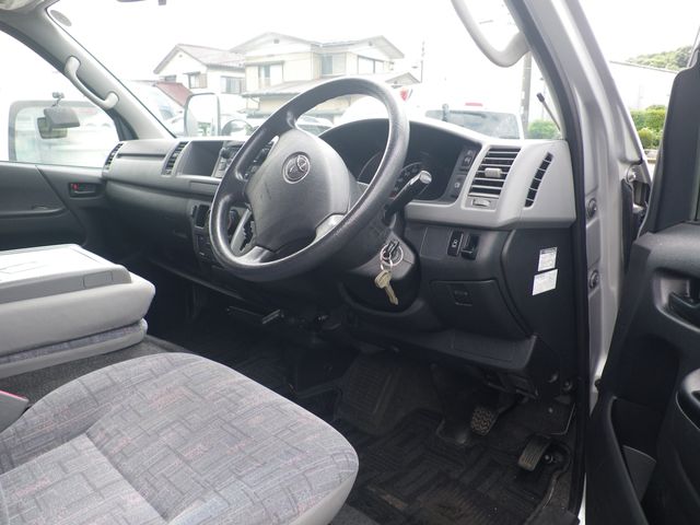 TOYOTA HIACE COMMUTER 4WD 2007 Image 31