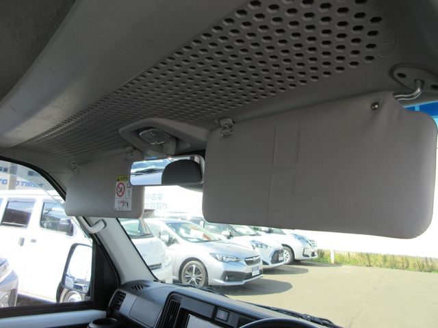 DAIHATSU HIJET CARGO 4WD 2021 Image 31