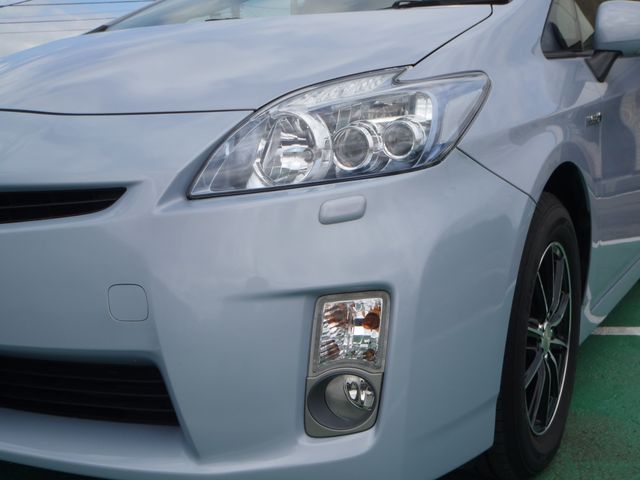 TOYOTA PRIUS 2011 Image 31