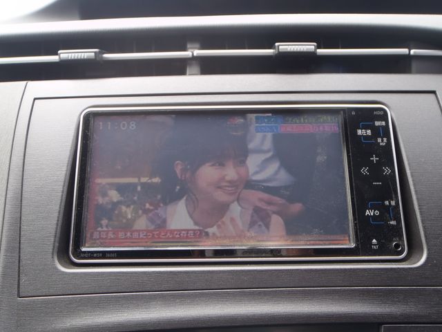 TOYOTA PRIUS 2011 Image 31