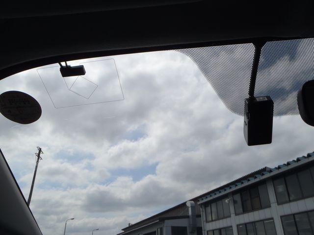 TOYOTA PRIUS 2011 Image 31