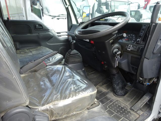 ISUZU ELF 2023 Image 31