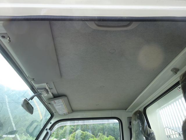 ISUZU ELF 2023 Image 31