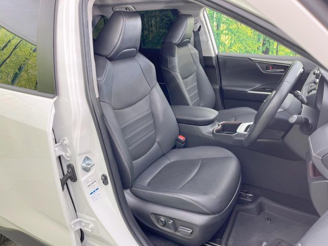 TOYOTA RAV4 HYBRID 4WD 2021 Image 31